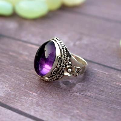 Mustika Kecubung Kawibawan